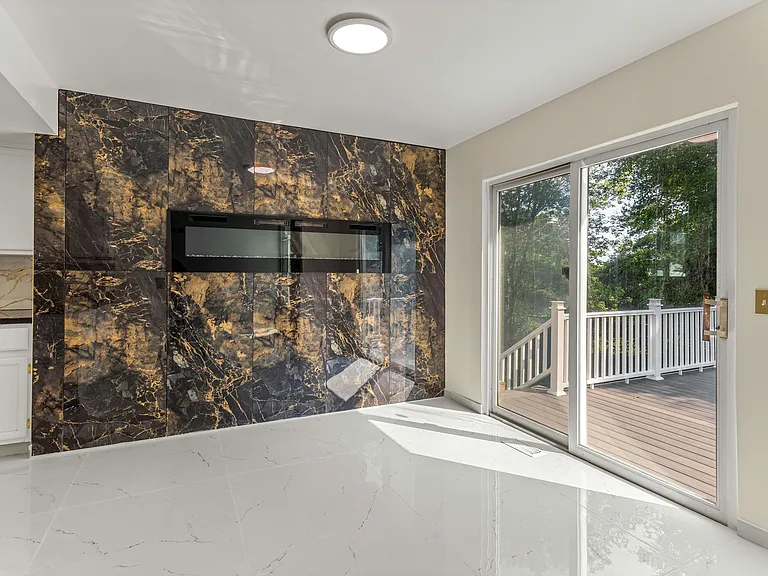 30247 Rosslyn Ave — Photo 18