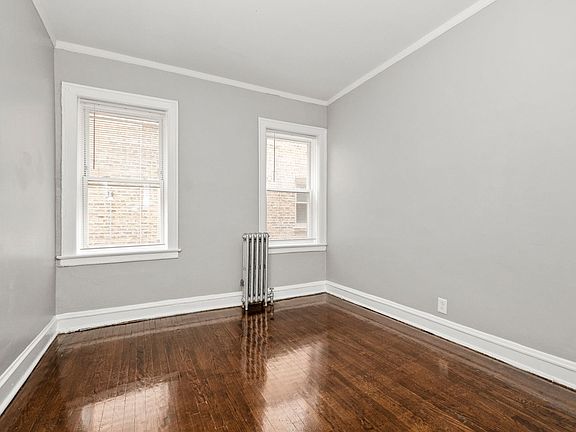 4th image of 8139-8145 S Maryland Ave #8141-1