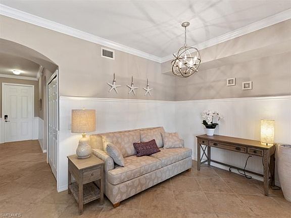 4th image of 9731 Acqua Ct Unit 526