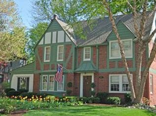 1011 W 69th Ter, Kansas City, MO 64113