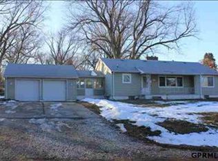 5650 N 51st St, Omaha, NE 68104