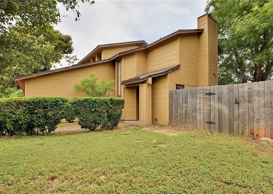 1st image of 11406 Ptarmigan Dr #B