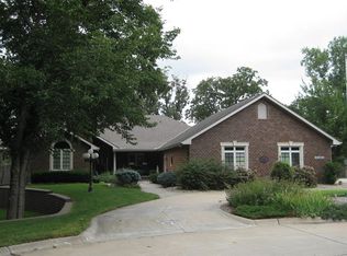 2600 Snowbird Dr, Manhattan, KS 66502
