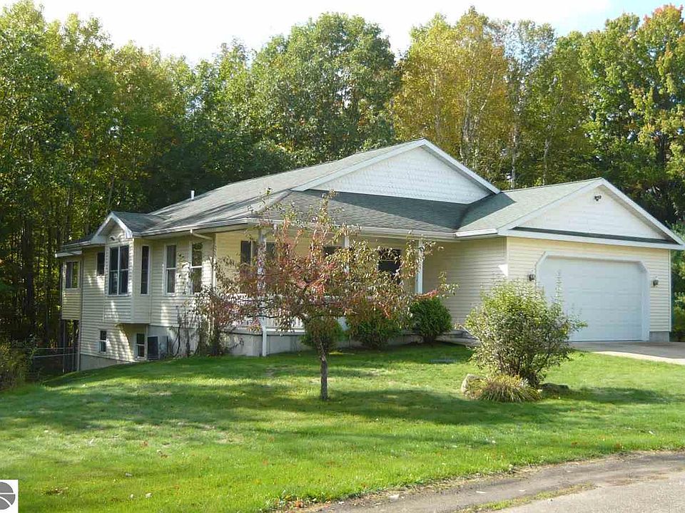 1st image of 7543 Amberwood Ln