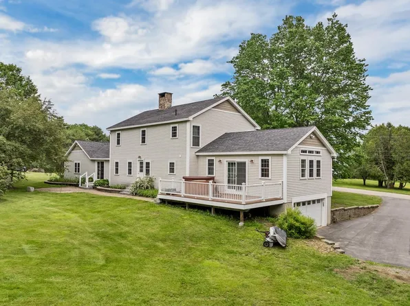 26 Hilltop Drive, Wakefield, NH 03872