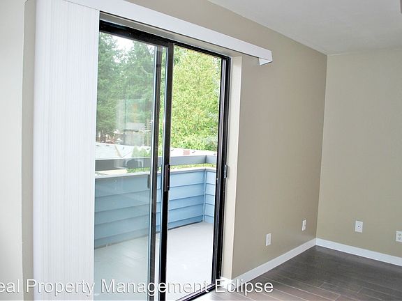 5th image of 1214 N 137th St APT 34