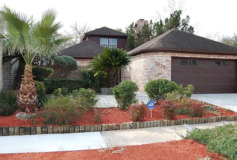 1st image of 7839 Rollingbrook Dr