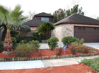 7839 Rollingbrook Dr, Houston, TX 77071