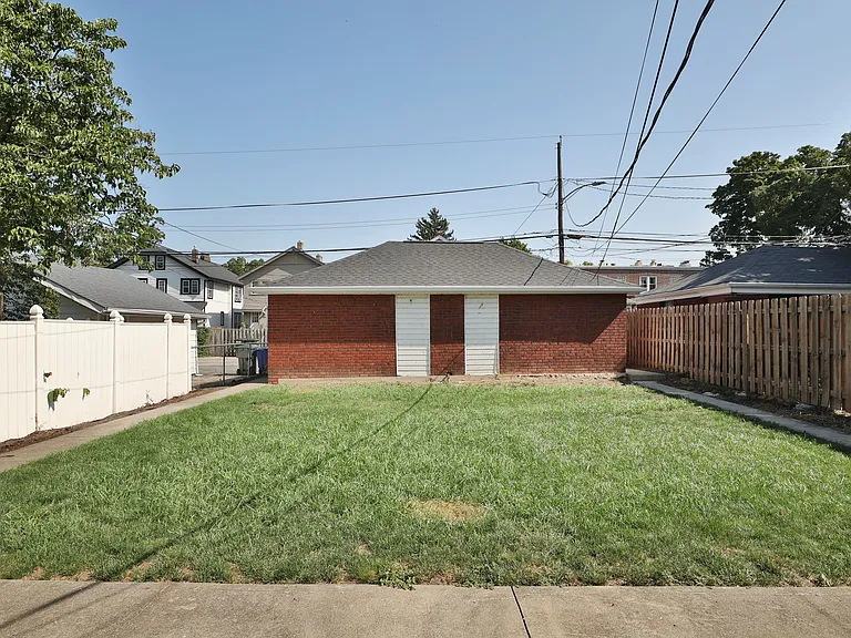 40 W Weber Rd — Photo 44