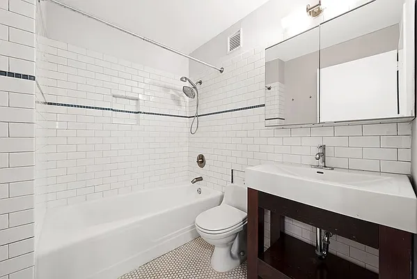 Rented by Corcoran | media 18