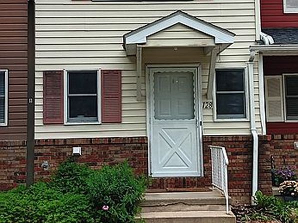 128 Brook Dr