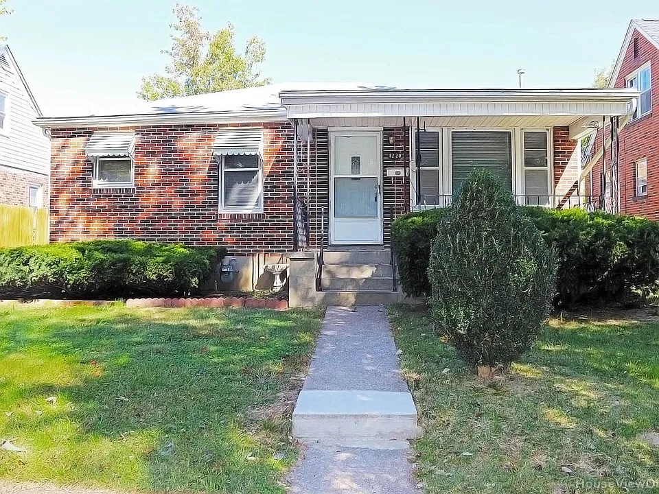 1220 Jefferson Ave