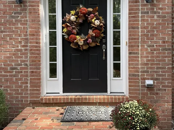 9020 Dubois Rd, Charlotte Hall, MD 20622
