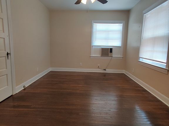 2nd image of 4321 Leeland St #1