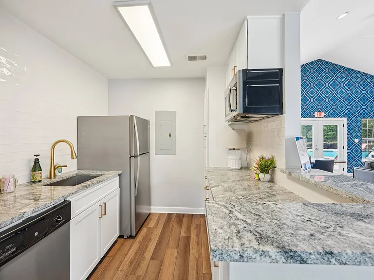 The Flats at 1500 — Photo 8