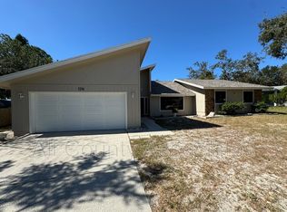 1316 Rollingwood Ct, Tarpon Springs, FL 34689