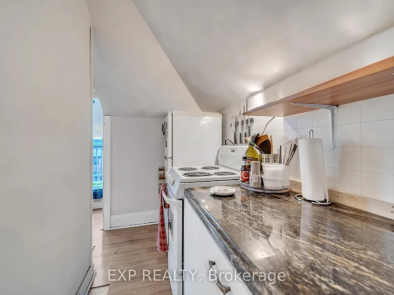 896 Avenue Rd #3 — Photo 15