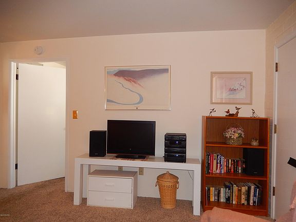 3rd image of 364 S Paseo Lobo