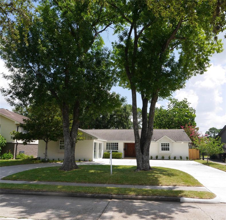 5722 N Braeswood Blvd, Houston, TX - View 2