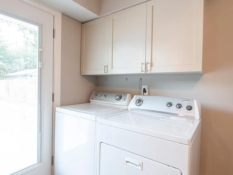 282 Zandale Dr — Photo 6