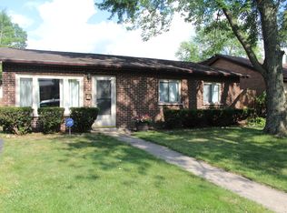 12215 S Lawndale Ave, Alsip, IL 60803