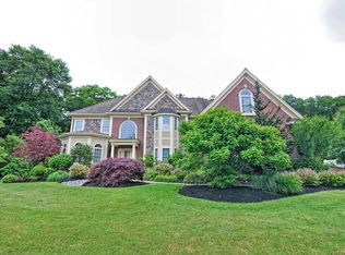 9 Hemlock Ln, Franklin, MA 02038