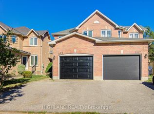 849 Scollard Ct, Mississauga, ON L5V1N1