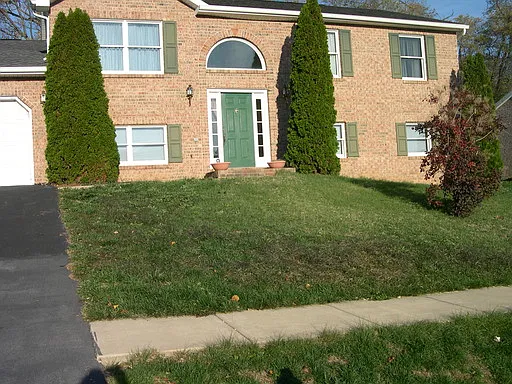 36 Byron Dr photo 1