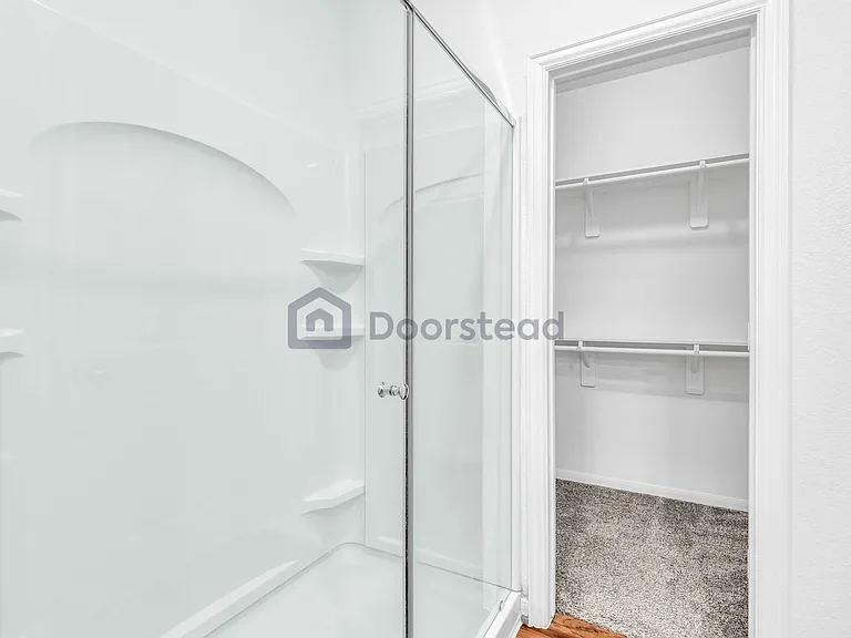 24014 Farmstead Dr — Photo 32
