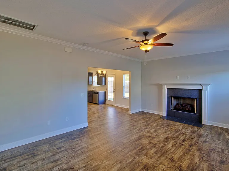 326 Fairview Cir — Photo 26
