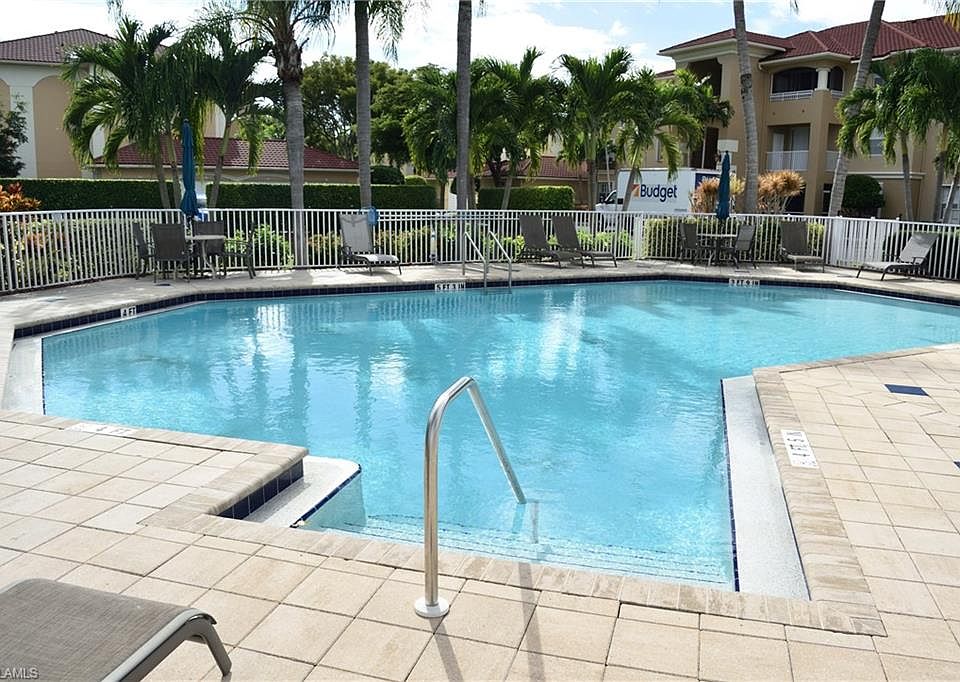 1st image of 1524 SW 50th St APT 304