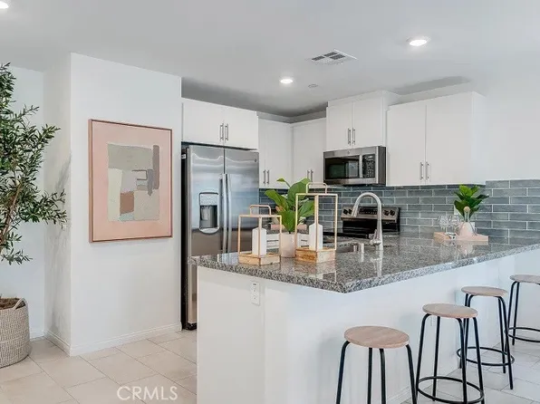 1493 Braided Mane Dr, San Jacinto, CA 92582