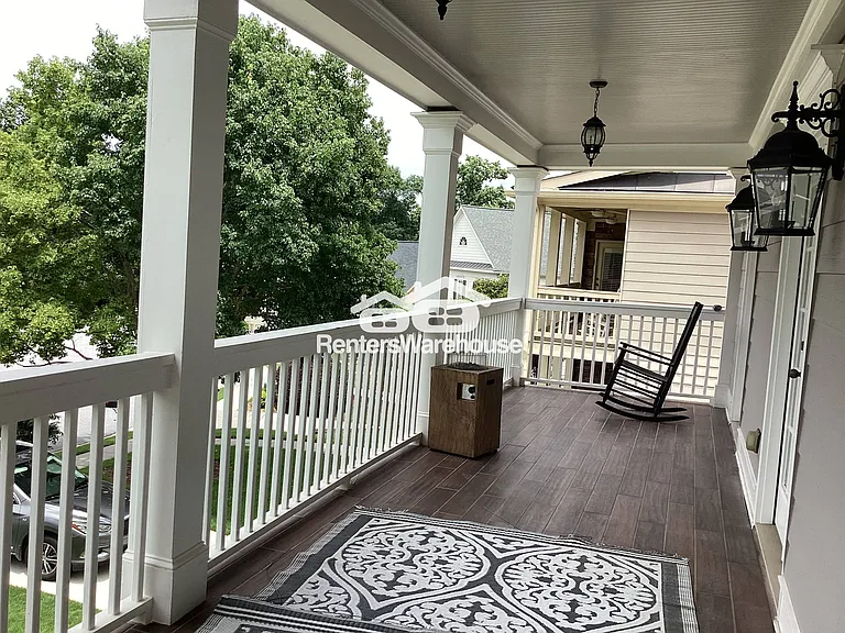 1952 Lois Pointe SE — Photo 5