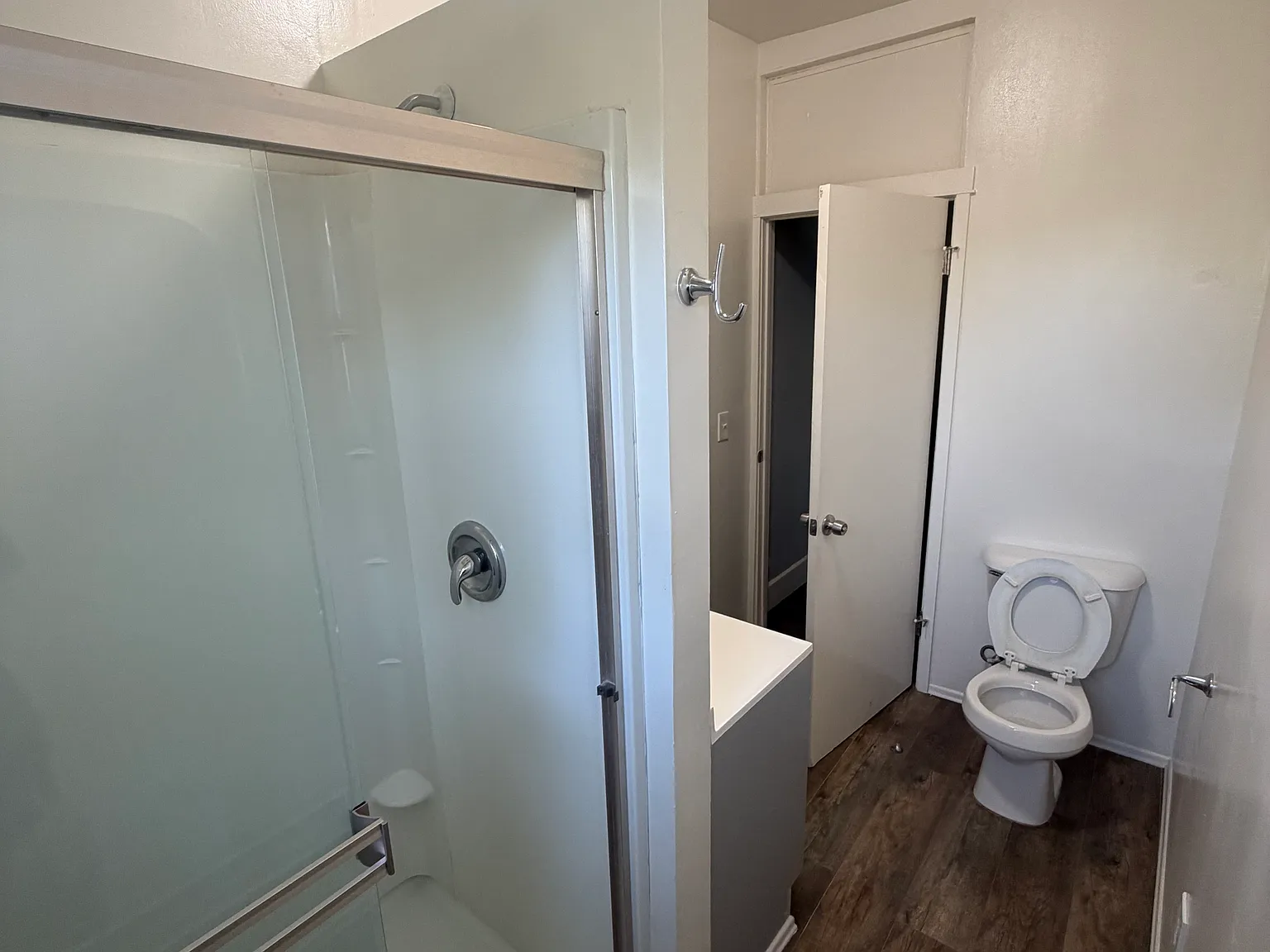 2 bed, 1000 sqft, $2,800 — Photo 2