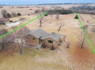 1701 NW 59th Ter, Topeka, KS 66618