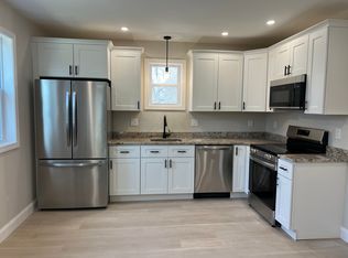 33 South Ave #A, Derry, NH 03038