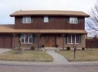 1210 Hillside Dr, Scott City, KS 67871