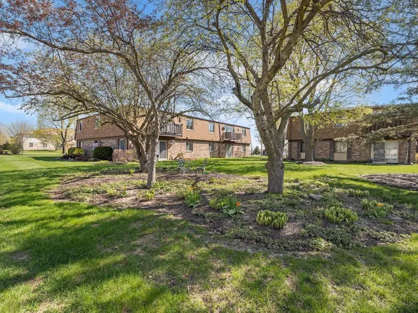 1201 Marcia AVENUE #202, West Bend, WI 53090