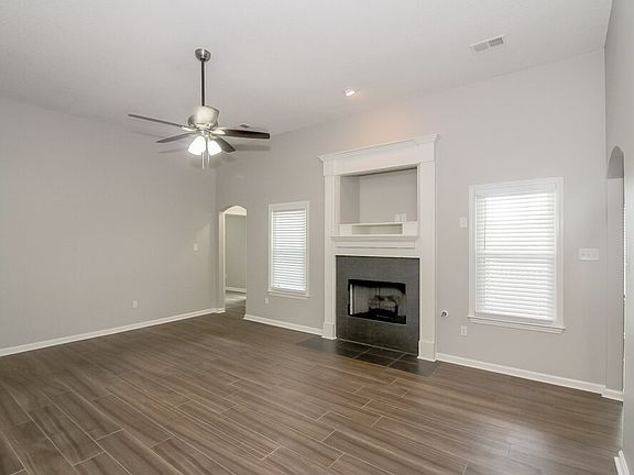 3rd image of 70 Penny Ln