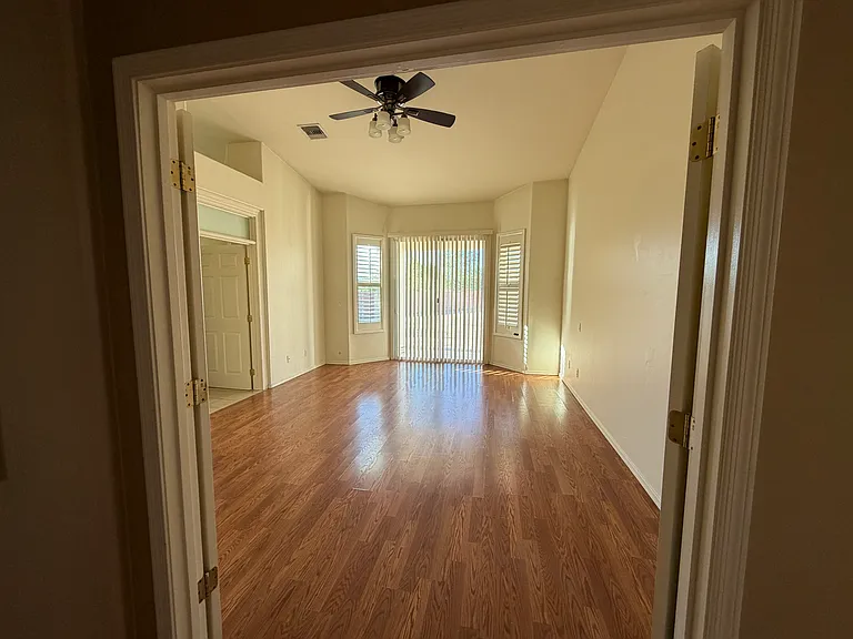 1085 San Tropez Ct — Photo 25