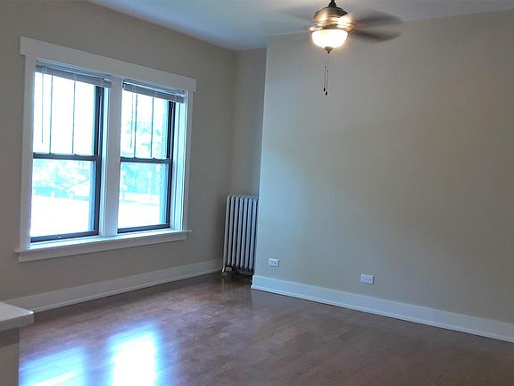 3rd image of 6556 N Ashland Ave APT 3