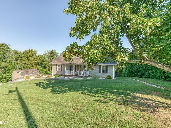 4th image of 99 Falcon Cir