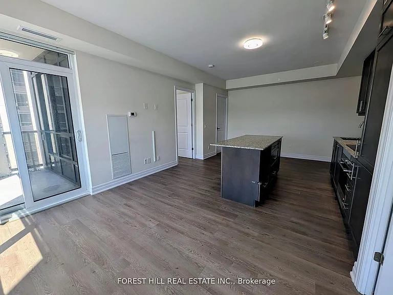 9075 Jane St #1909 — Photo 21