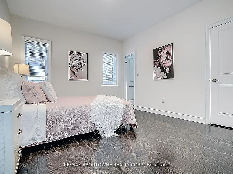 16 Gracedale Dr — Photo 32