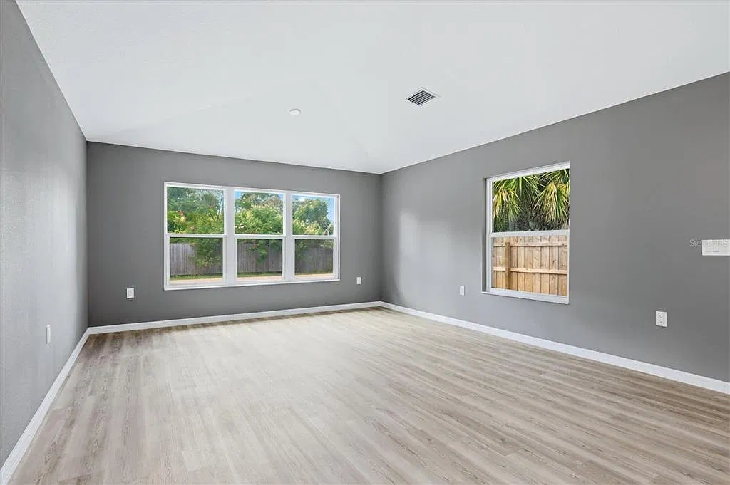 2 bed, 2.0 bath, 1342 sqft, $1,850 — Photo 3