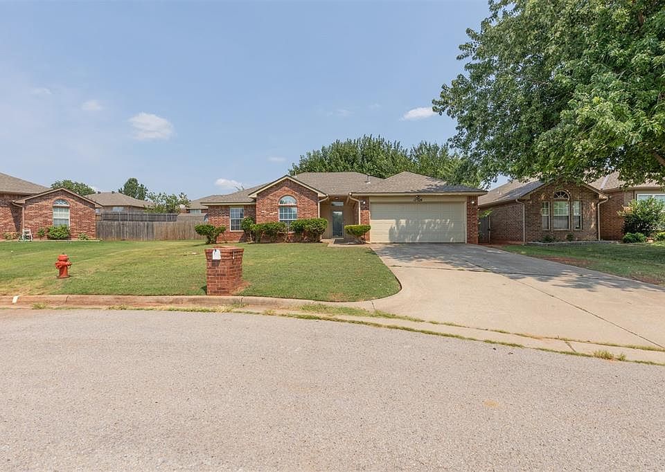 1st image of 17324 Cedarwood Dr