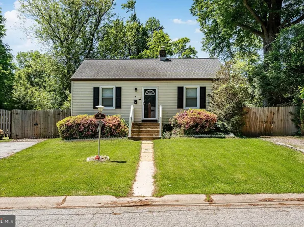 8 Garrett Rd, Wilmington, DE 19809
