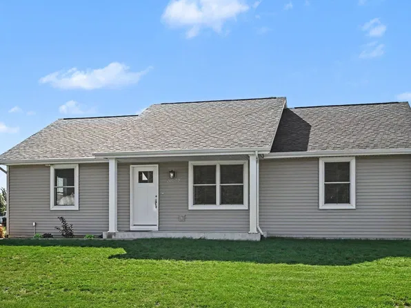 20572 Matthew Dr, Milford, IN 46542