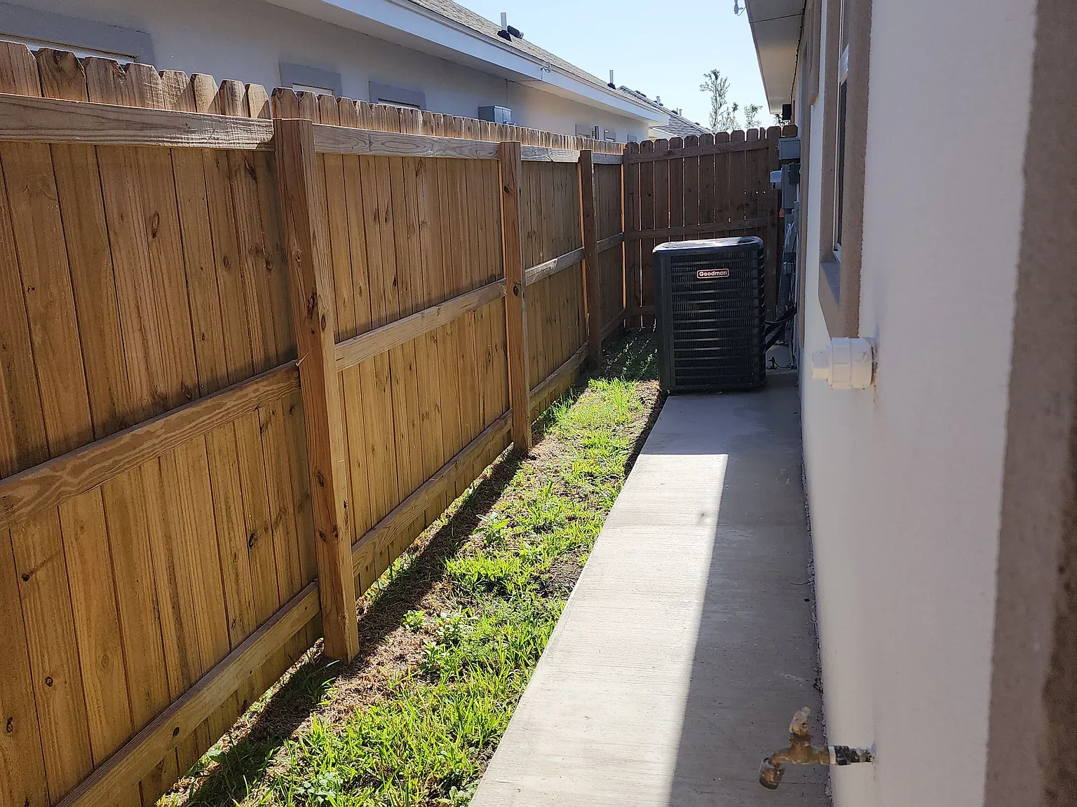 2 bed, 2.0 bath, 915 sqft, $1,150 — Photo 3