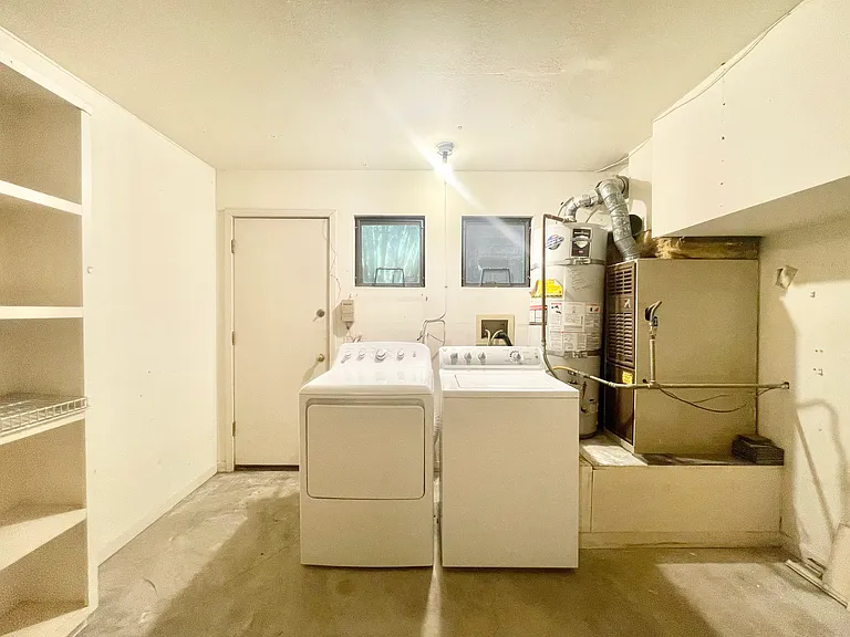 2306 Oregon St #2 — Photo 33